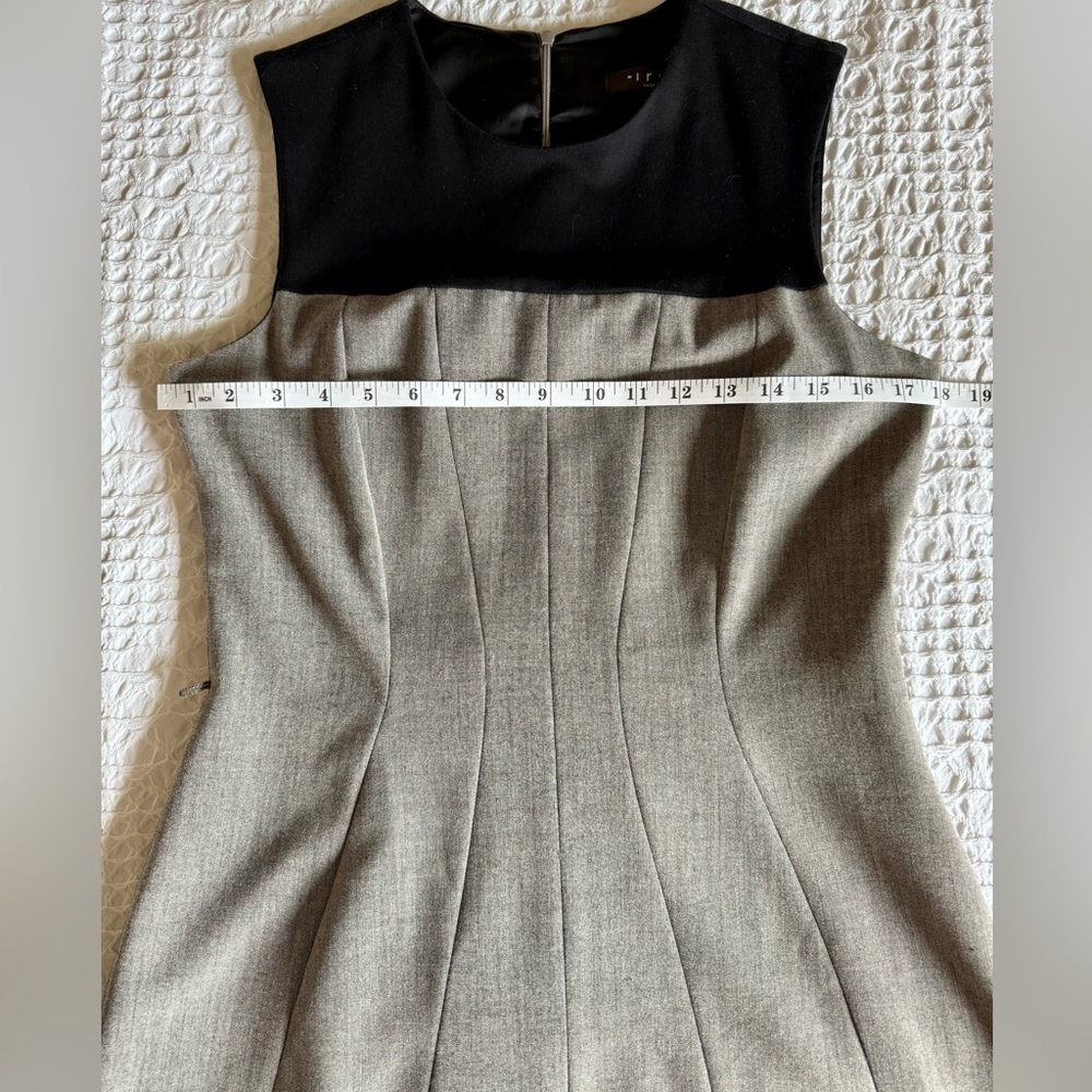 Iris Setlakwe Two-Tone Sheath Dress Black Gray Sleeveless Fitted Classic Size 8 - Picture 6 of 11